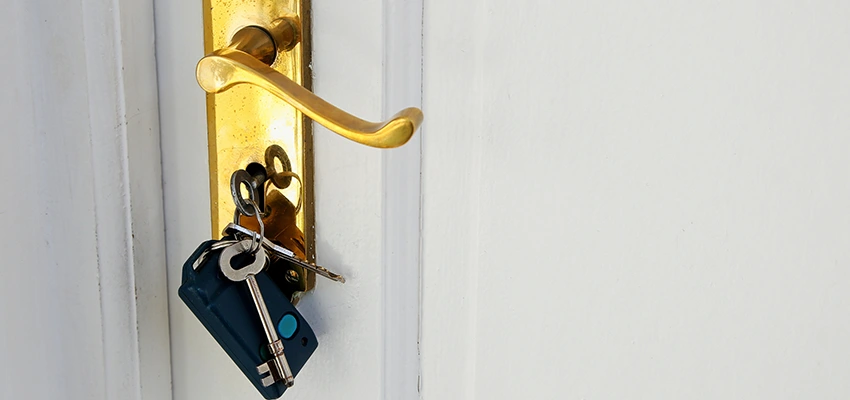 Broken Door Key Extraction in Franklin, CA