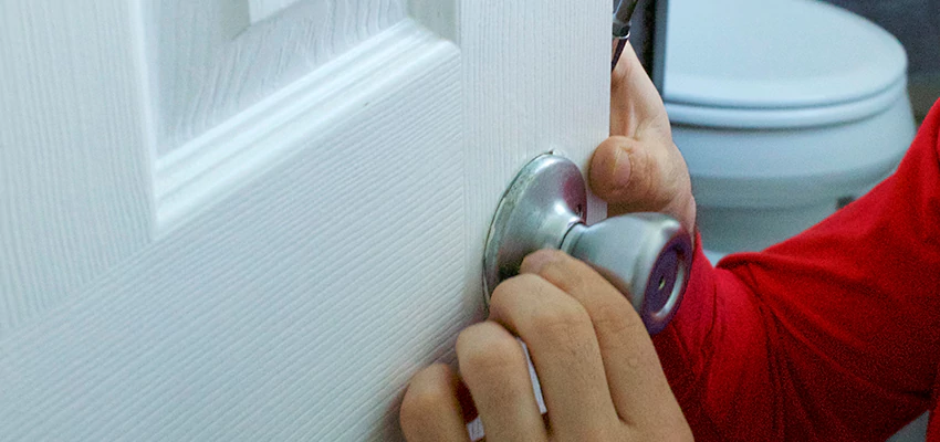 Vintage Door Knob Replacement in Franklin, CA